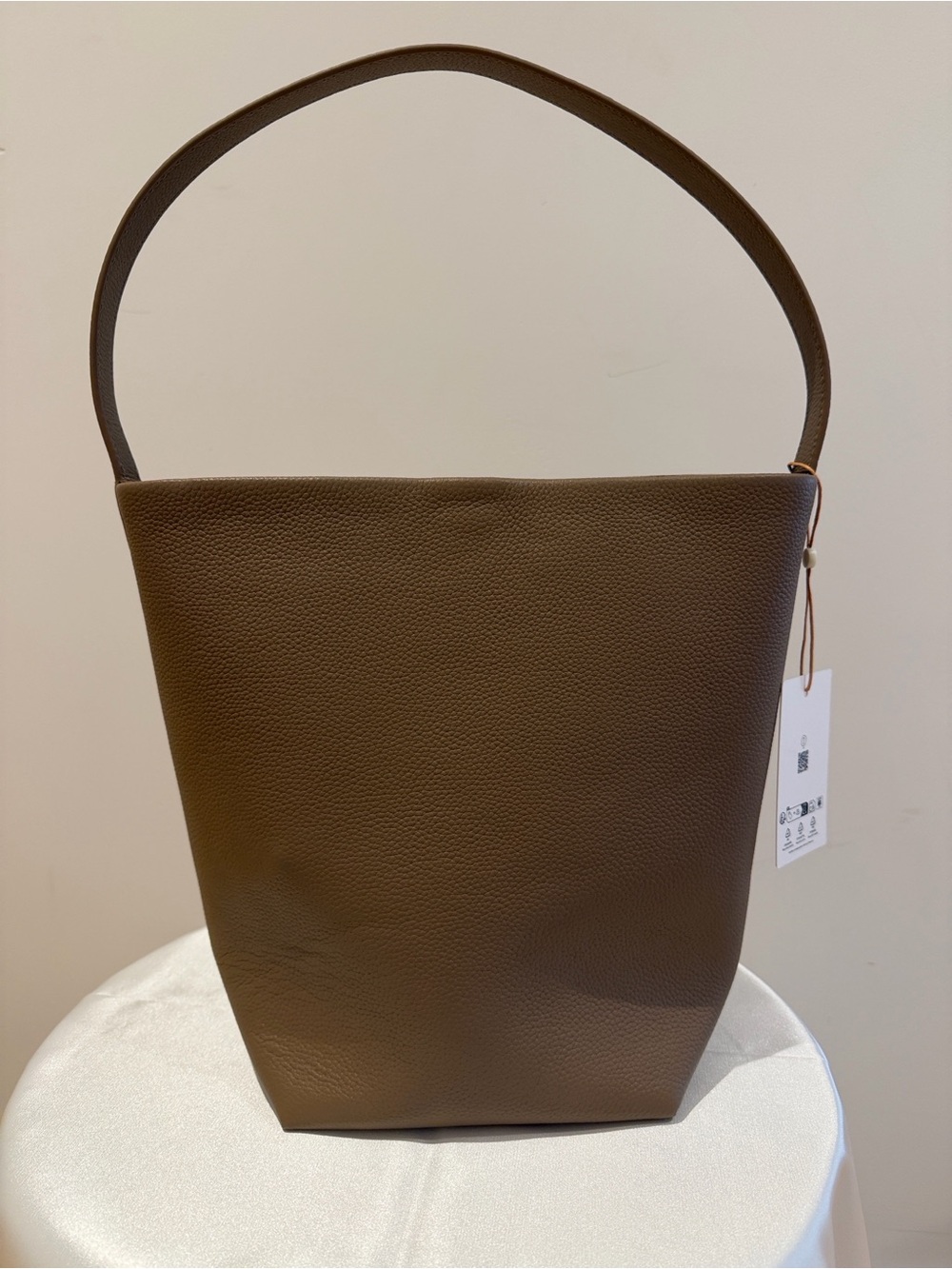 Classic Structured Women’s Tote Bag in Brown - Picture 9 of 12